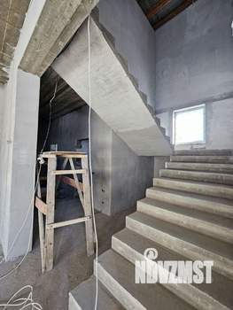 Коттедж 338м&sup2;, 2-этажный, участок 8 сот.  