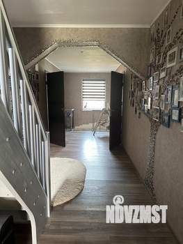 Дом 330м&sup2;, 3-этажный, участок 25 сот.  