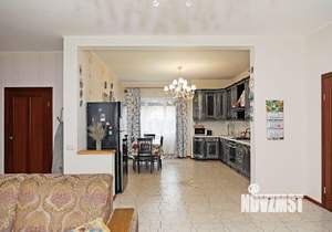 Дом 262м², 3-этажный, участок 28 сот.  