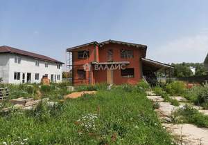 Дом 220м&sup2;, 2-этажный, участок 6 сот.  