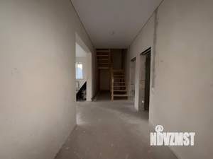 Дом 240м&sup2;, 4-этажный, участок 7 сот.  