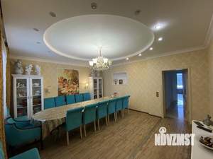 Дом 445м², 3-этажный, участок 23 сот.  