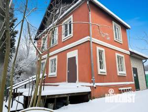 Дом 134м&sup2;, 3-этажный, участок 6 сот.  