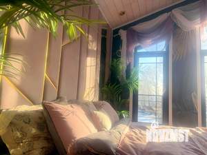 Дом 270м&sup2;, 2-этажный, участок 12 сот.  