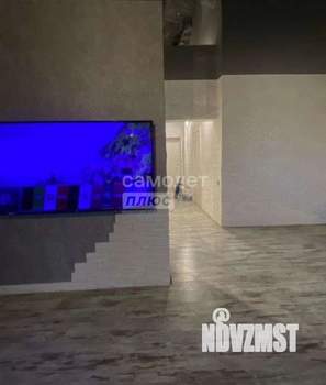 Дом 400м&sup2;, 3-этажный, участок 11 сот.  