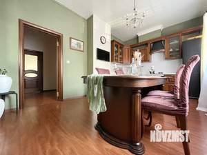 Дом 328м², 2-этажный, участок 11 сот.  