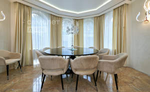 Дом 293м&sup2;, 3-этажный, участок 8 сот.  