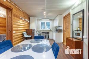 Дом 198м&sup2;, 2-этажный, участок 10 сот.  