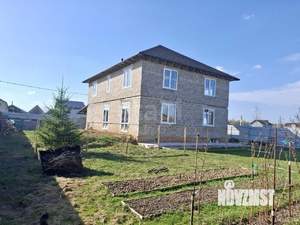 Дом 392м&sup2;, 3-этажный, участок 13 сот.  