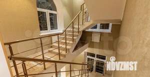 Дом 600м&sup2;, 4-этажный, участок 13 сот.  