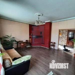 Дом 204м², 2-этажный, участок 15 сот.  