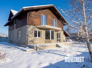 Дом 220м&sup2;, 2-этажный, участок 15 сот.  