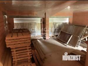 Дом 700м², 2-этажный, участок 25 сот.  