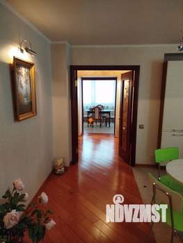 Коттедж 146м&sup2;, 2-этажный, участок 10 сот.  