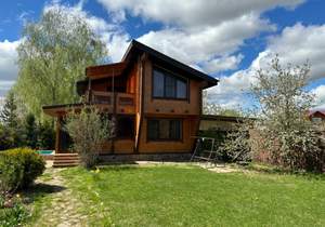 Дом 170м&sup2;, 2-этажный, участок 14 сот.  