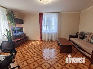 Дом 87м&sup2;, 2-этажный, участок 10 сот.  