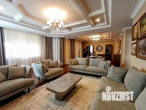 Коттедж 550м², 3-этажный, участок 19 сот.  