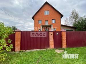 Дом 207м&sup2;, 2-этажный, участок 10 сот.  