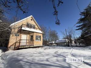 Дом 130м&sup2;, 2-этажный, участок 6 сот.  