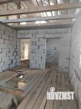Дом 180м², 2-этажный, участок 10 сот.  