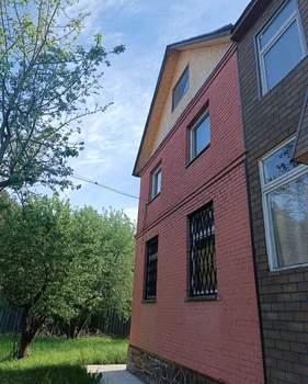 Дом 180м², 3-этажный, участок 12 сот.  