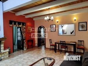 Дом 168м&sup2;, 2-этажный, участок 15 сот.  