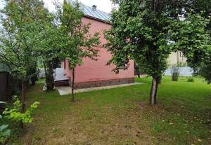 Дом 180м&sup2;, 3-этажный, участок 12 сот.  