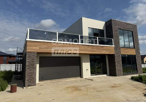 Дом 225м&sup2;, 2-этажный, участок 15 сот.  