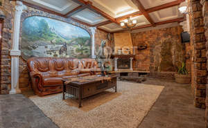 Дом 468м&sup2;, 4-этажный, участок 12 сот.  