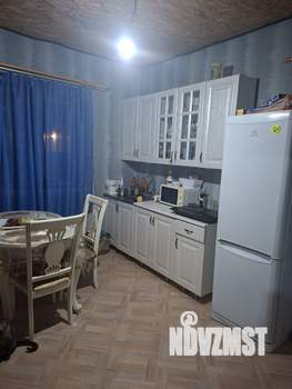 Дом 70м&sup2;, 2-этажный, участок 6 сот.  