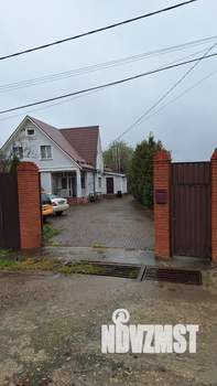 Дом 180м&sup2;, 2-этажный, участок 18 сот.  