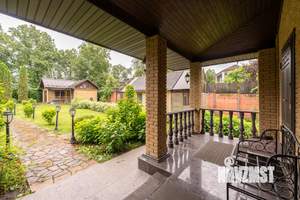 Дом 233м², 2-этажный, участок 20 сот.  