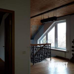 Дом 250м², 3-этажный, участок 12 сот.  