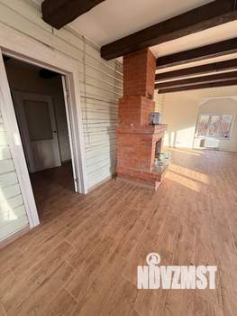 Дом 250м&sup2;, 3-этажный, участок 7 сот.  