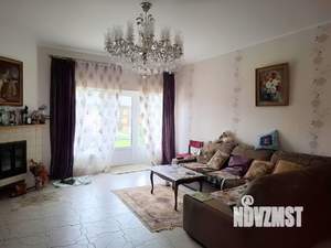 Дом 262м², 3-этажный, участок 28 сот.  