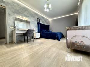 Коттедж 200м², 2-этажный, участок 40 сот.  