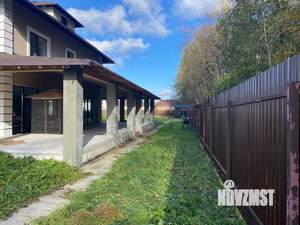 Дом 282м², 3-этажный, участок 14 сот.  