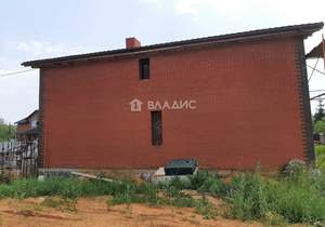 Дом 220м&sup2;, 2-этажный, участок 6 сот.  