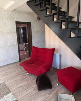 Дом 180м&sup2;, 2-этажный, участок 15 сот.  