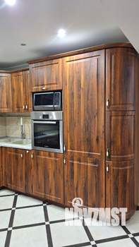 Дом 180м&sup2;, 2-этажный, участок 18 сот.  