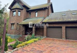 Дом 330м&sup2;, 4-этажный, участок 12 сот.  