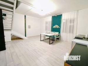 Дом 90м&sup2;, 2-этажный, участок 10 сот.  