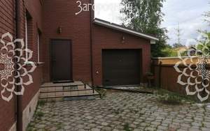 Дом 343м&sup2;, 3-этажный, участок 14 сот.  