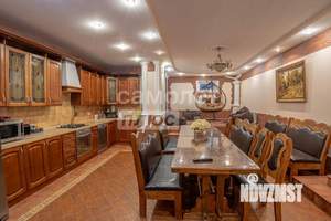 Коттедж 468м&sup2;, 4-этажный, участок 12 сот.  