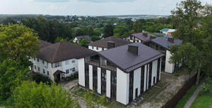 Дом 150м&sup2;, 3-этажный, участок 2 сот.  