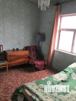 Дом 50м², 2-этажный, участок 6 сот.  