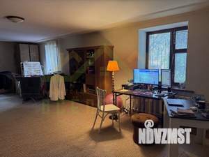 Дом 187м&sup2;, 2-этажный, участок 10 сот.  