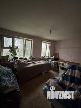 Дом 40м&sup2;, 2-этажный, участок 4 сот.  