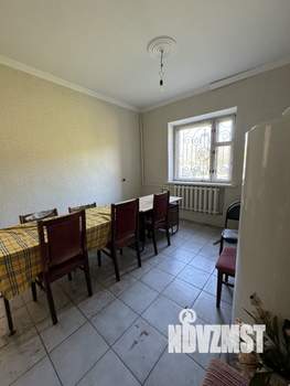 Дом 607м², 3-этажный, участок 12 сот.  