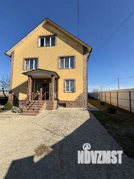 Дом 250м², 2-этажный, участок 11 сот.  